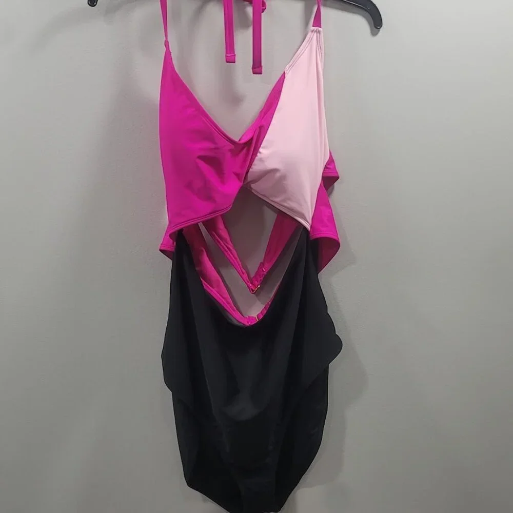 Cyn & Luca Colorblock Cut Out One Piece Swimsuit 3X - Picture 4 of 16